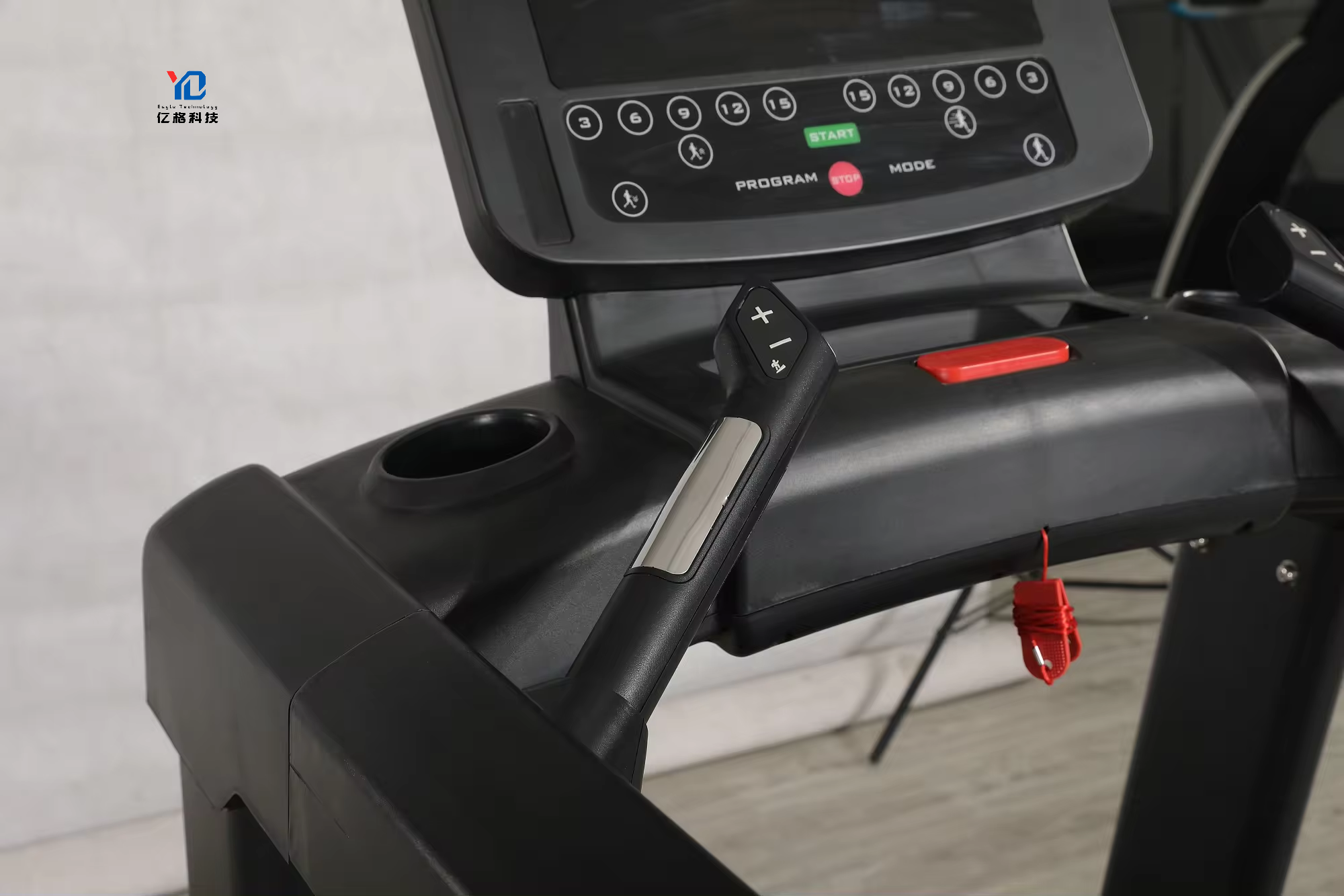 Professional Electric Treadmil - огляд і ціна Running Gear Gym